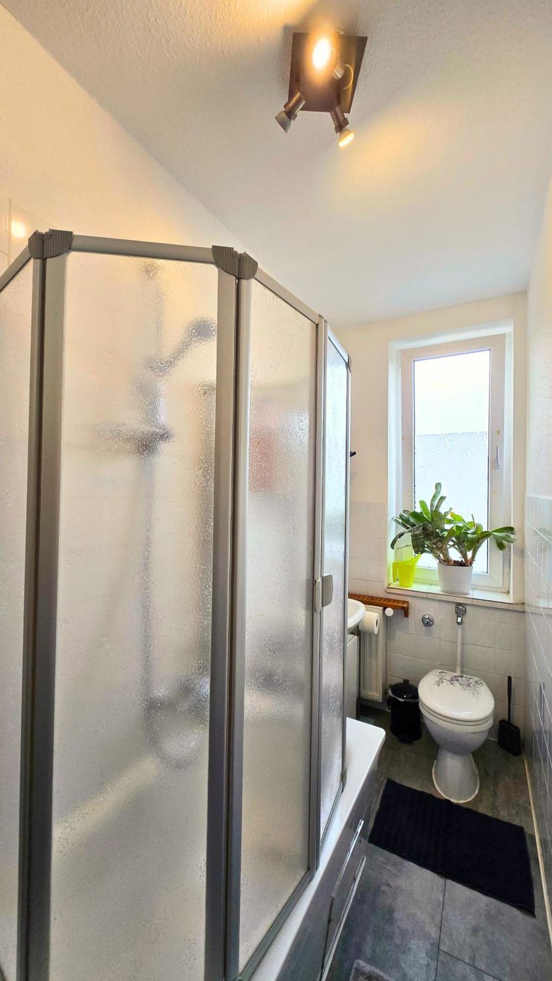 Beautiful Cozy 1-Room Apartment, Near Rhine ดุสเซลดอร์ฟ ภายนอก รูปภาพ